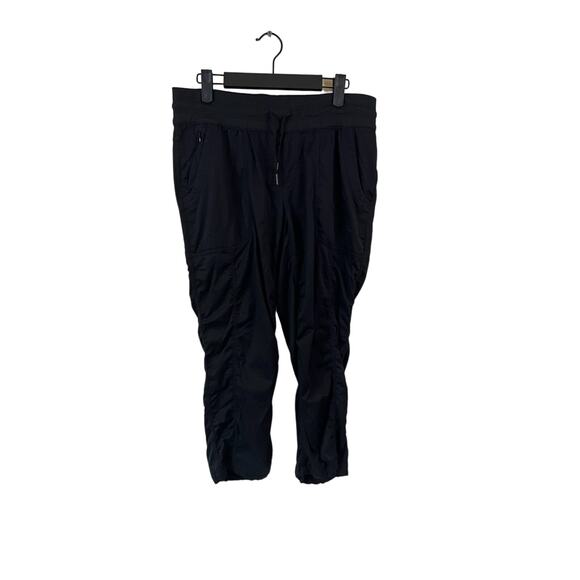 North Face Black Jogger Pants w/Pockets Size Medium - Picture 1 of 5